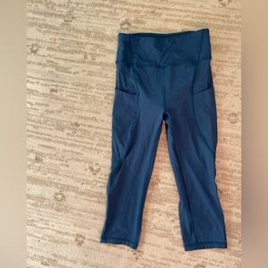 Lululemom crop pants